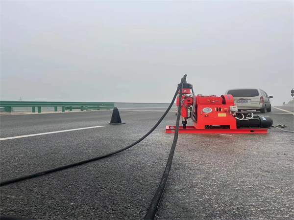 阜宁马路路基路面开裂下沉注浆加固灌浆